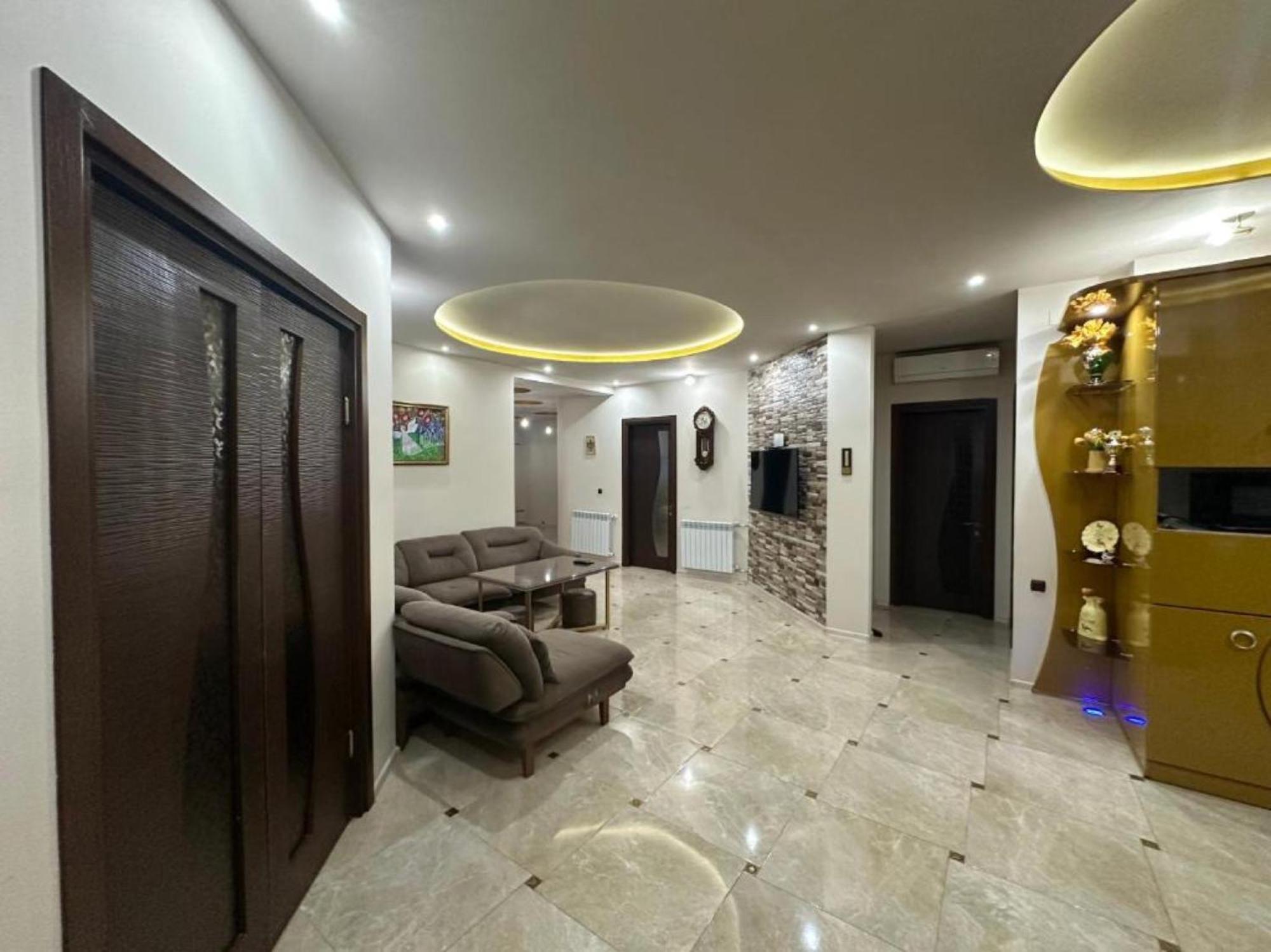 Elite Home Батуми Стая снимка